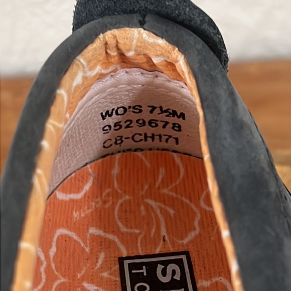 Sperry Women’s Top Sider Mary Jane Shoes with Velcro Straps **LIKE NEW** - Picture 9 of 11